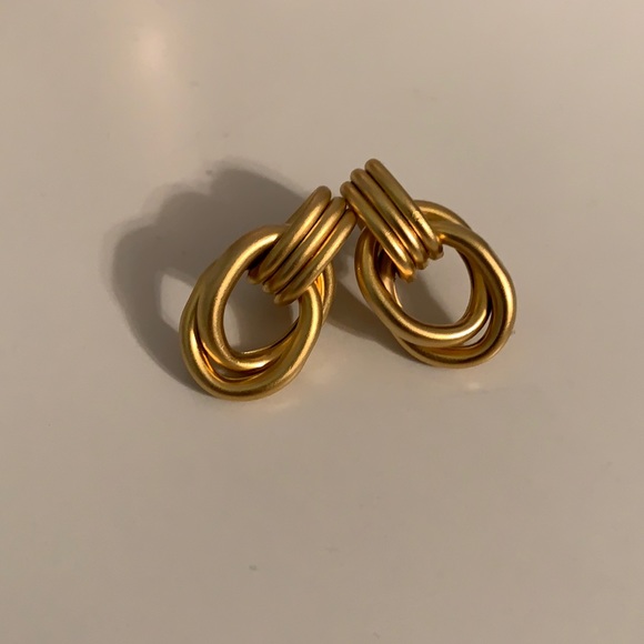 Jewelry - BOGO - ALL JEWELRY gold drop earrings